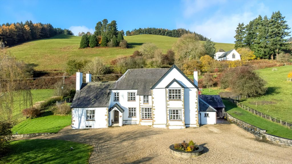 5 bed detached house for salePenybont Road, Whitton, Knighton, Powys LD7