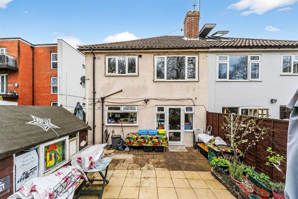 Additional image 15 of 2 bed maisonette for saleWandle Road, Morden SM4