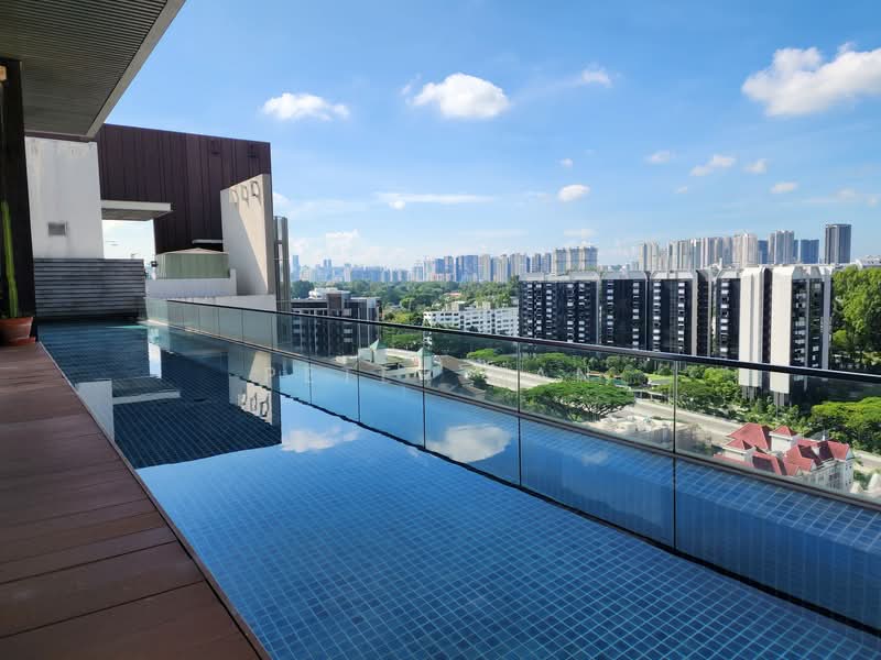 8 Leedon Heights