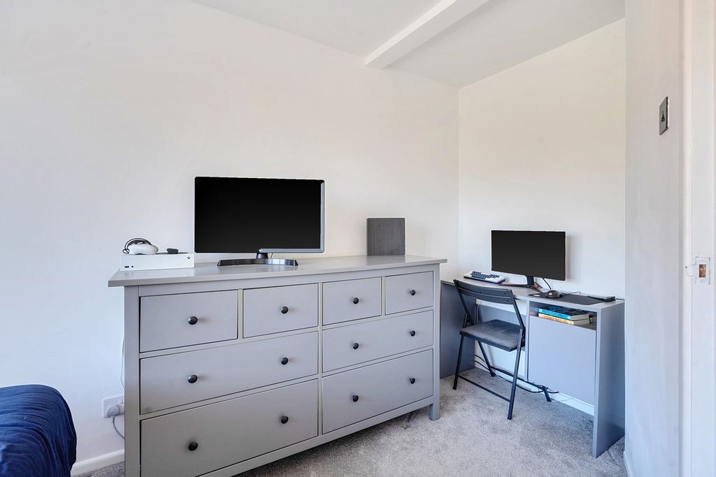 Additional image 11 of 4 bed semi-detached house for saleEssex Street, Newbury RG14