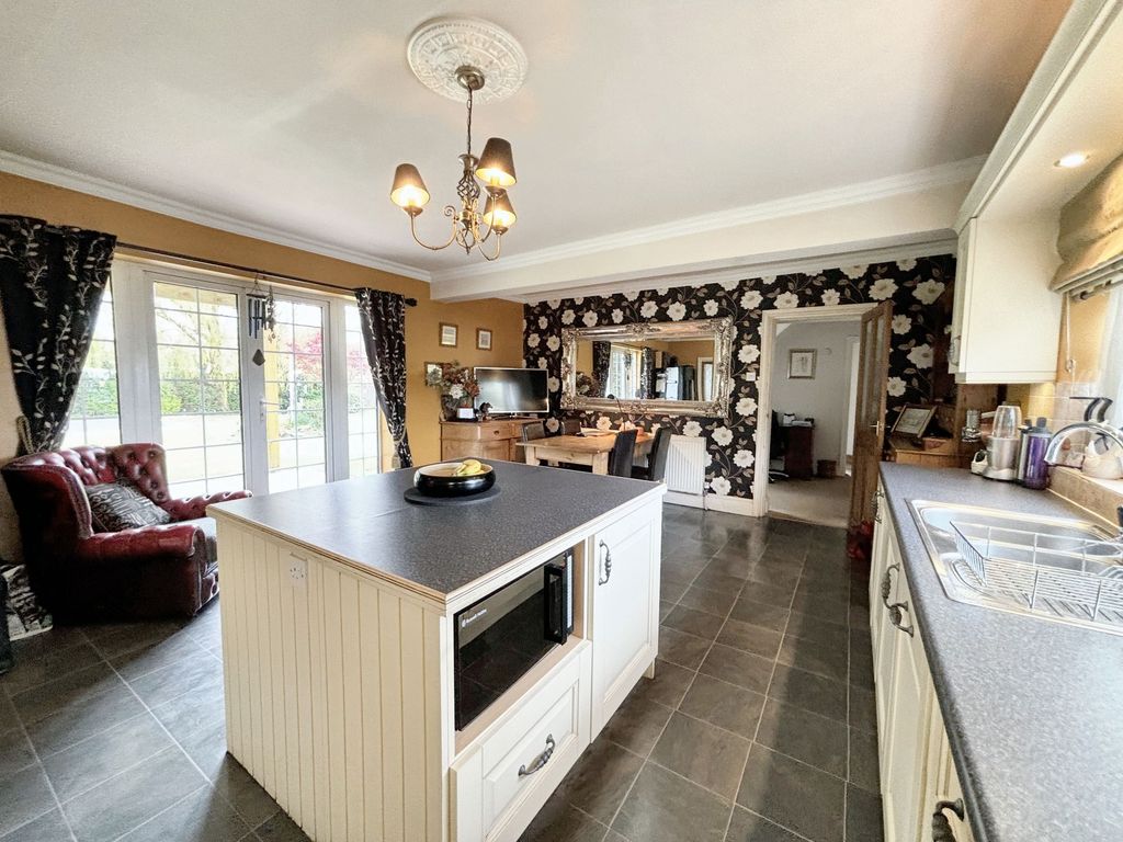 Additional image 7 of 5 bed farmhouse for saleManchester Road, Swinton M27
