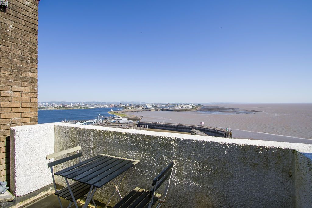 2 bed flat for saleGwent, Northcliffe, Penarth CF64