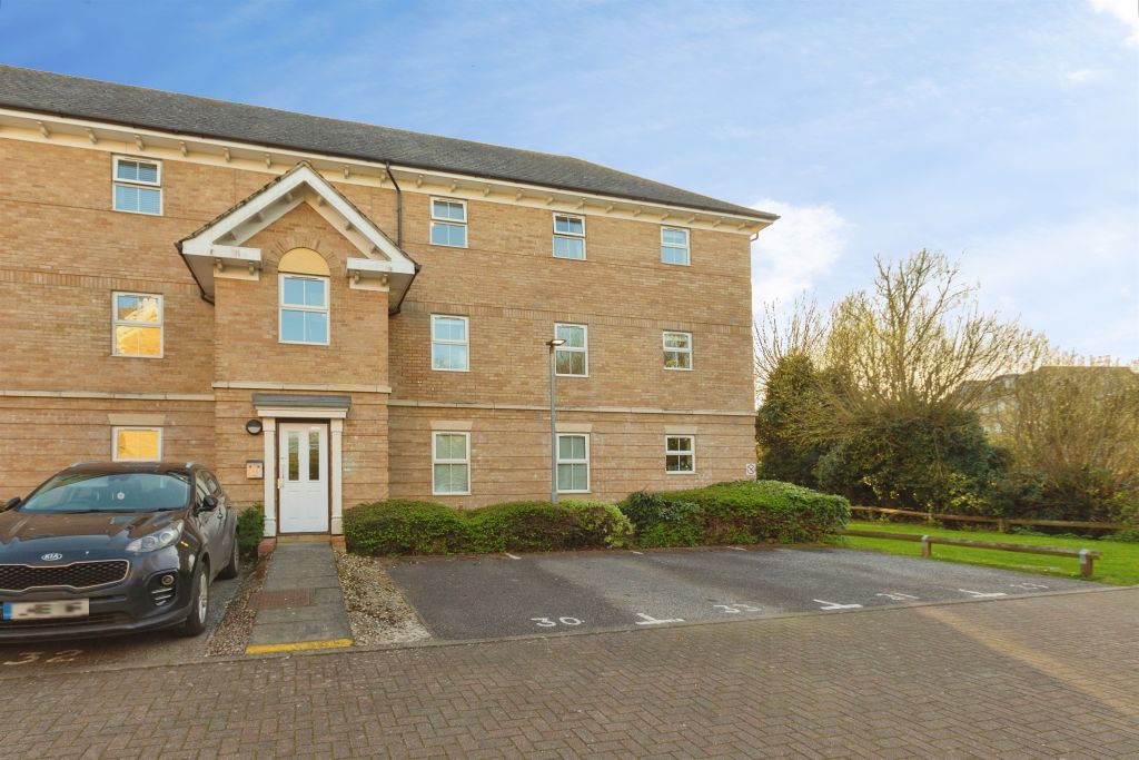 2 bed flat for saleStanbridge Road, Leighton Buzzard LU7 photo 2