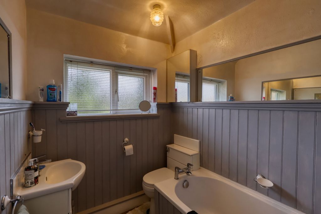 Additional image 6 of 4 bed semi-detached house for saleSummerleys Road, Princes Risborough, Buckinghamshire HP27