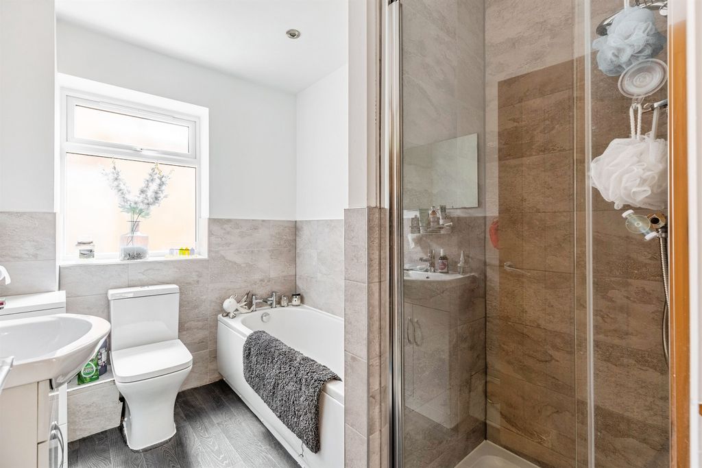 Additional image 4 of 2 bed detached bungalow for saleEast Street, Olney MK46