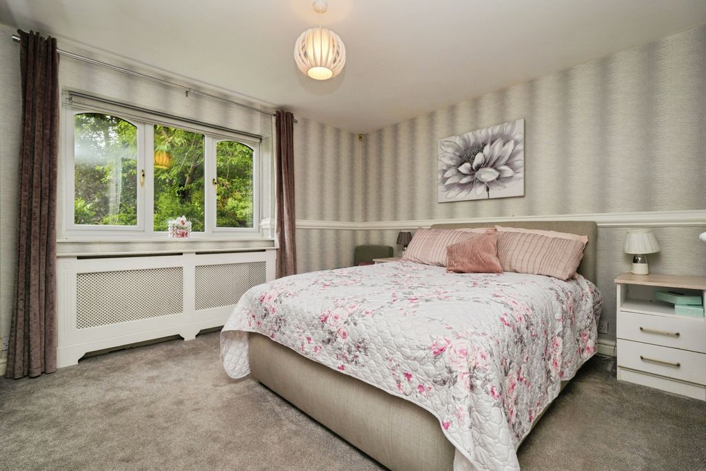Additional image 6 of 3 bed flat for saleWaterford Road, Prenton CH43
