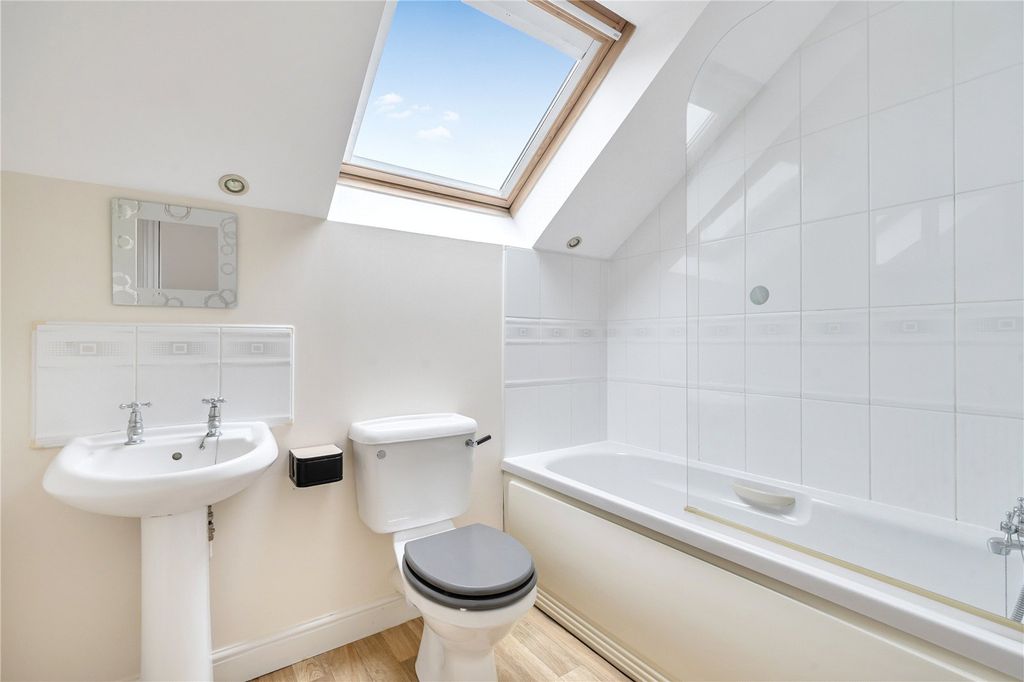 1 bed flat for saleWoolbrook Road, Sidmouth, Devon EX10 photo 5