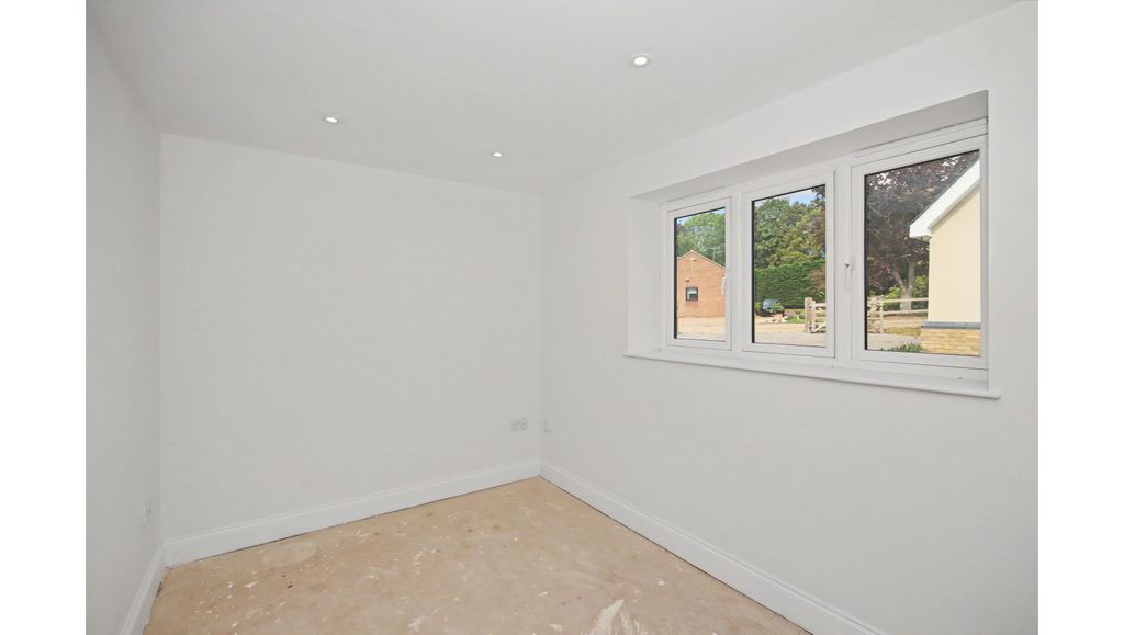 Additional image 6 of 4 bed property for saleOrchard House, 6 The Highlands, Exning, Newmarket, Suffolk CB8