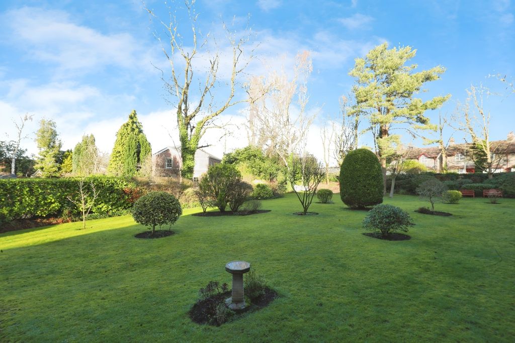 Additional image 6 of 2 bed flat for saleTabley Road, Knutsford, Cheshire WA16