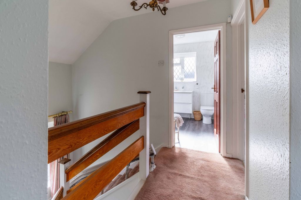 Additional image 14 of 4 bed detached house for saleOsborne Road, Potters Bar EN6