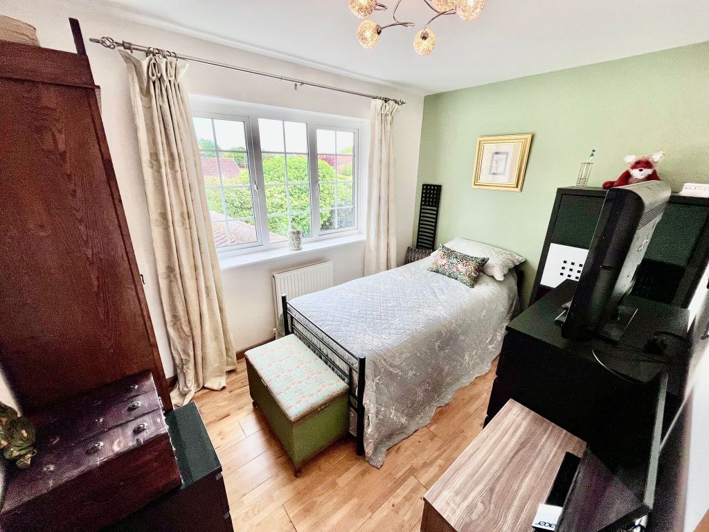 Additional image 17 of 5 bed detached house for saleDulwich Close, Newport Pagnell MK16