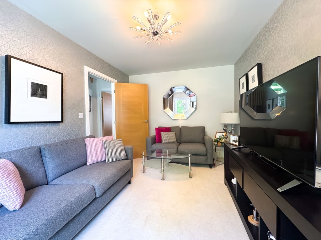 4 bed detached house for salePark Wynd, Middlesbrough TS4 photo 2