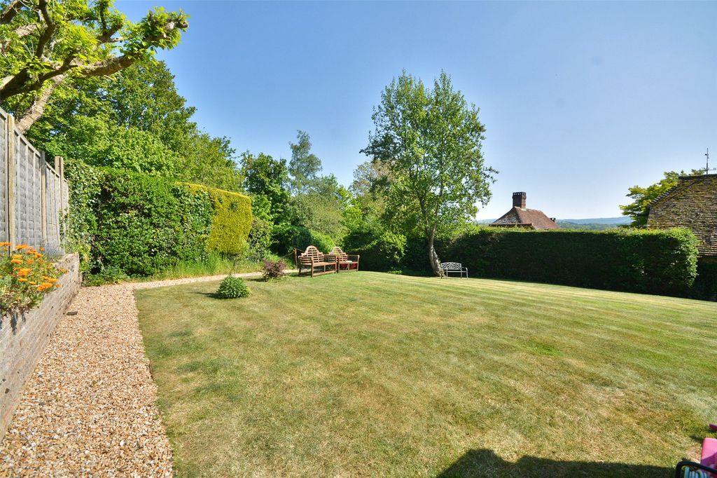Additional image 20 of 2 bed flat for saleBarnhouse Close, Pulborough, West Sussex RH20