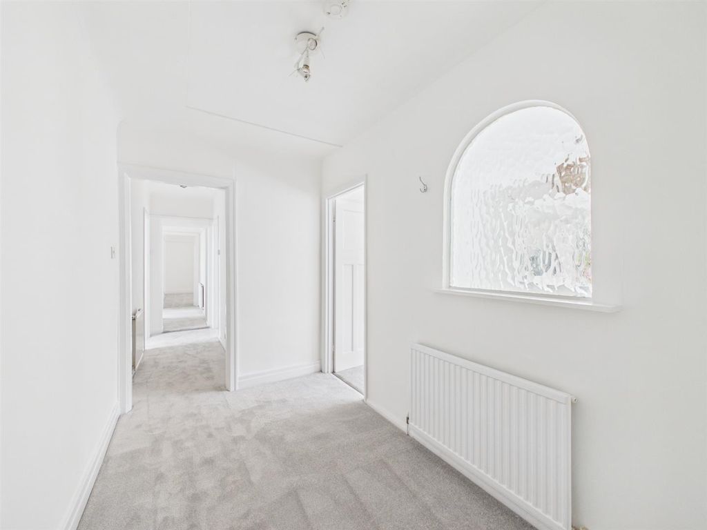Additional image 4 of 5 bed flat for salePensby Road, Heswall, Wirral CH60