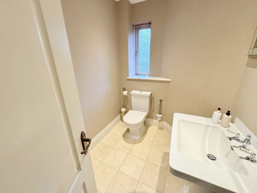 Additional image 19 of 4 bed detached house for saleLawrence Drive, Canford Cliffs, Poole BH13