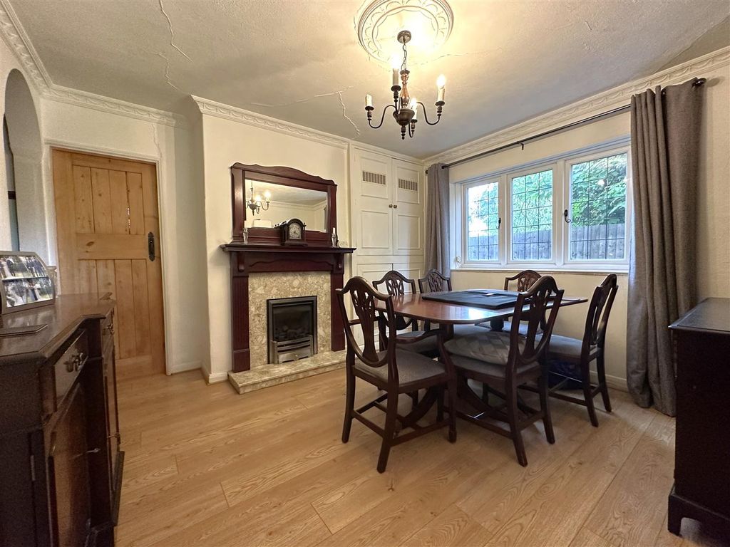 Additional image 4 of 3 bed detached house for saleThe Cottage, Beacon Hill Road, Newark NG24