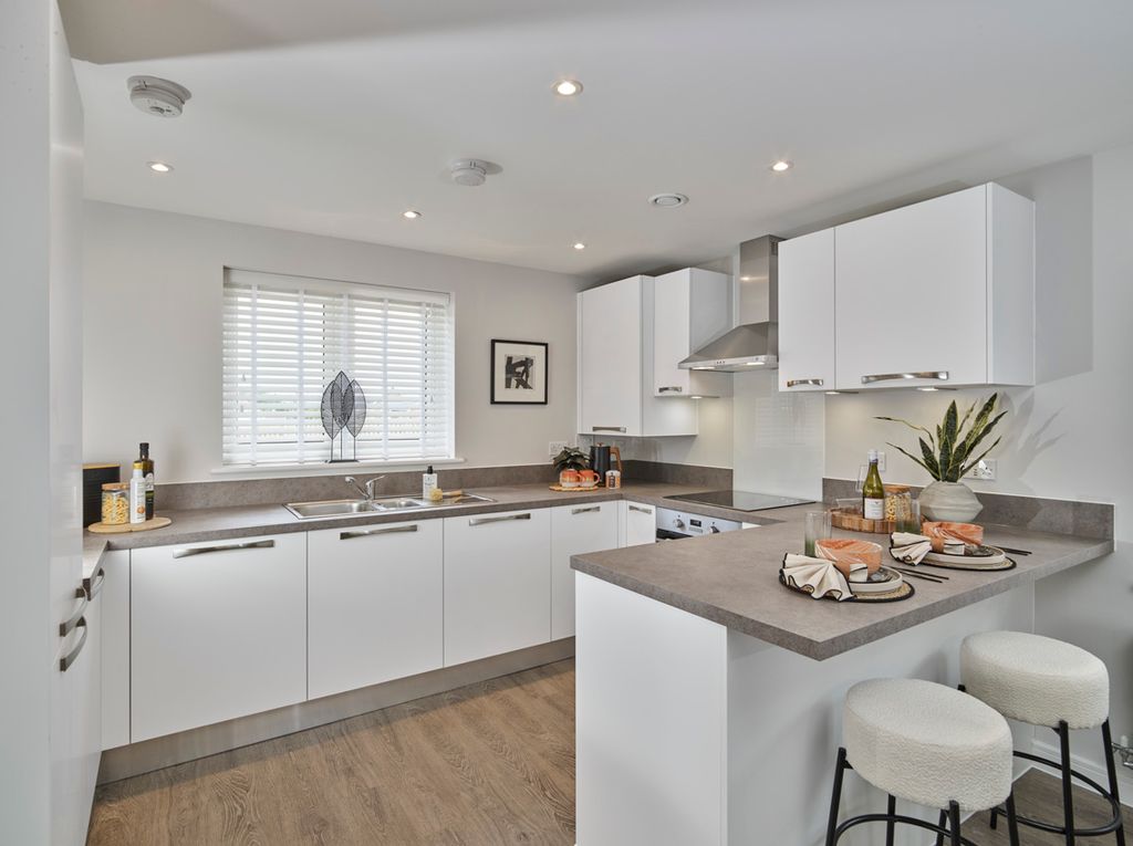Additional image 4 of 2 bed flat for sale"The Sovereign" at Church Road, Maidstone ME15