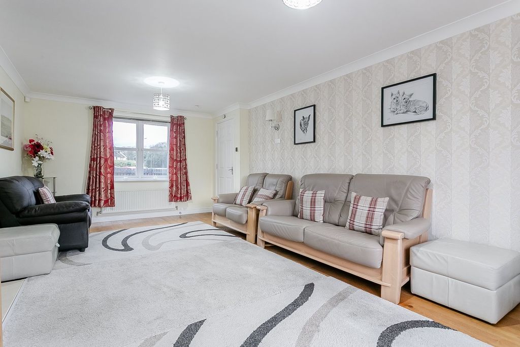5 bed detached house for saleBlink O'forth, Prestonpans EH32 photo 4