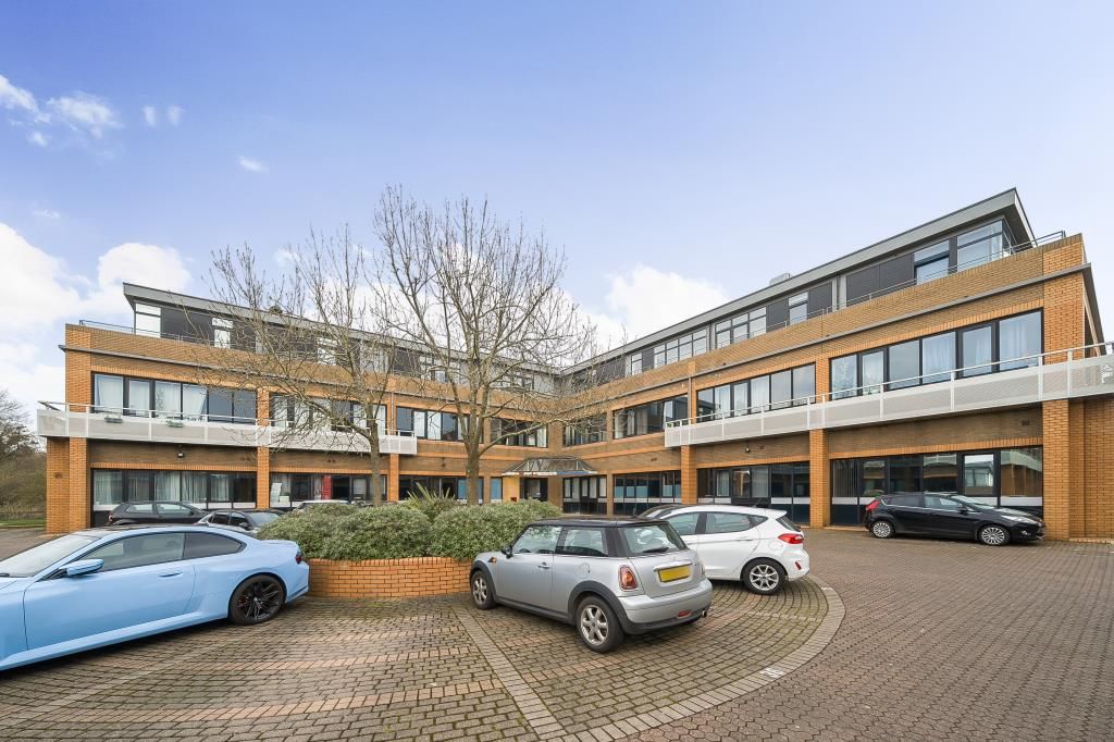 Additional image 4 of 2 bed flat for saleNewbury, Berkshire RG14
