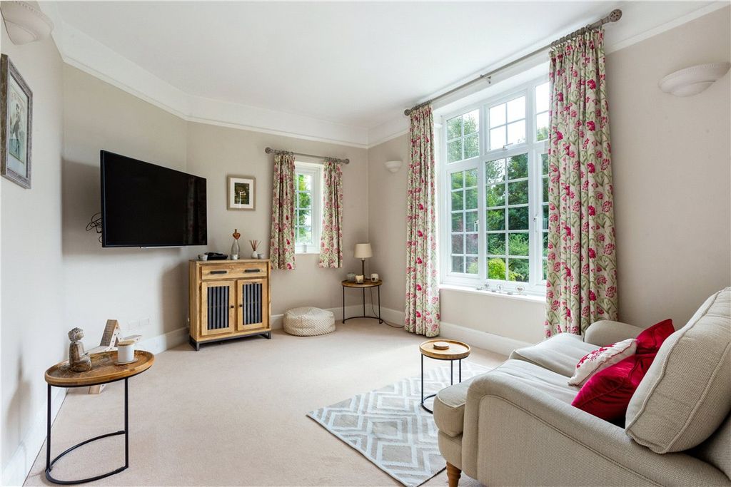 Additional image 12 of 6 bed detached house for saleBath Road, Marlborough, Wiltshire SN8