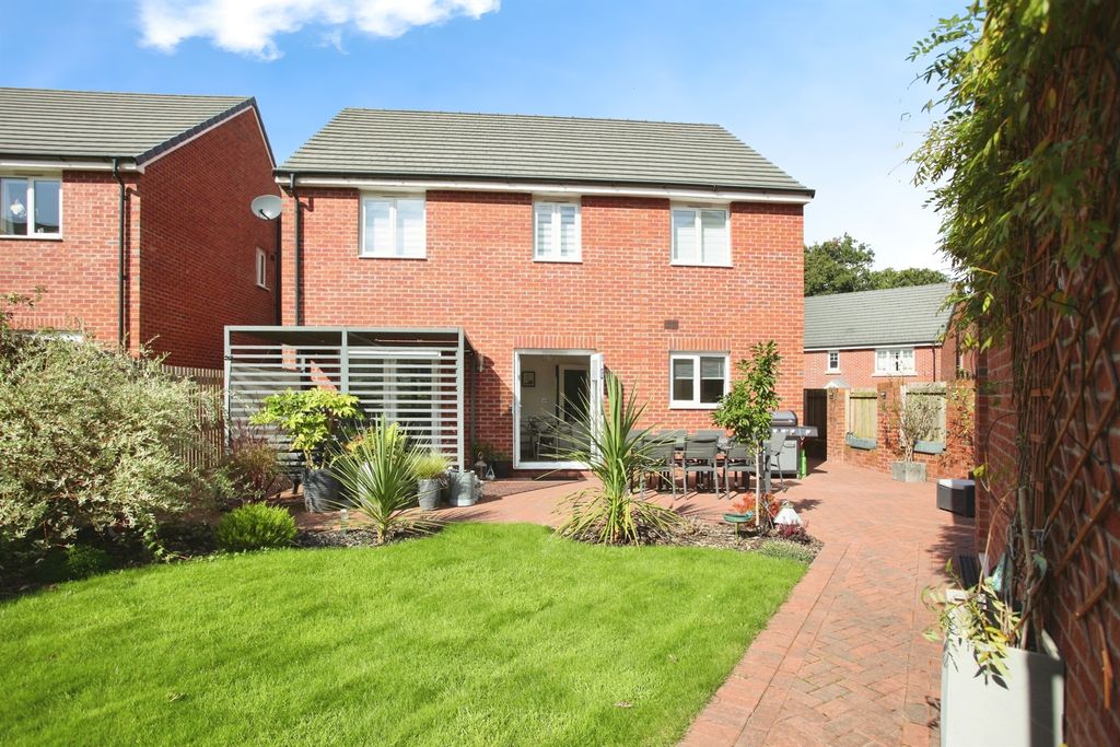 Additional image 2 of 5 bed detached house for saleMaes Cantref, Llanilid, Pontyclun CF72