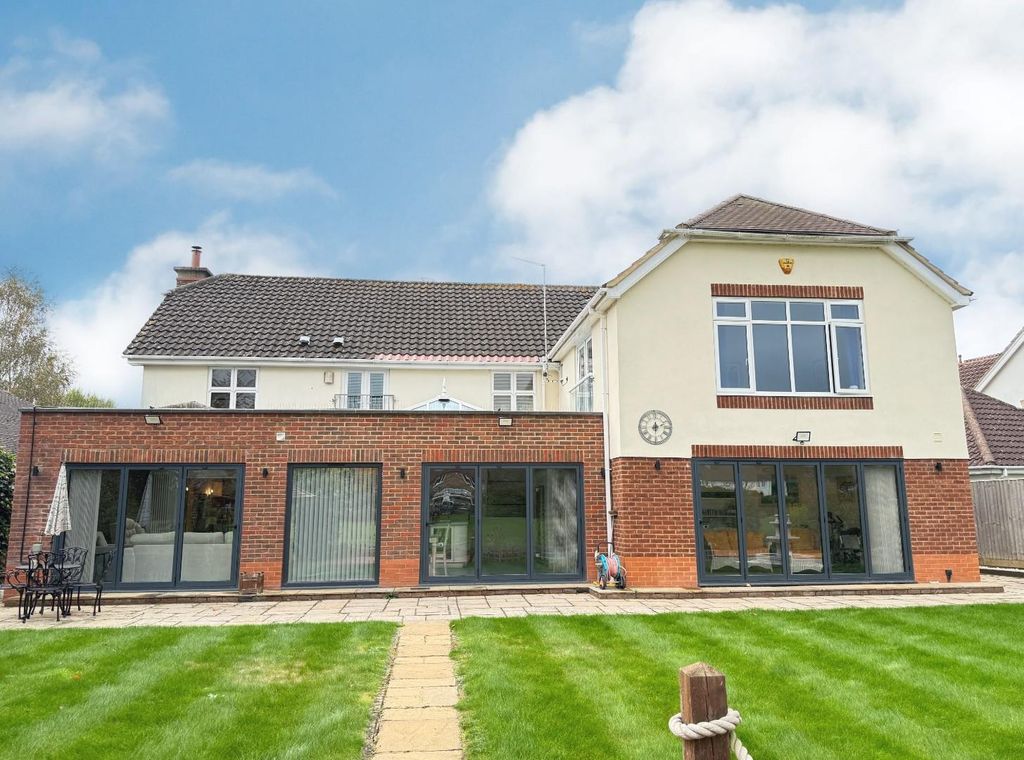 Additional image 27 of 5 bed detached house for saleBelfry Lane, Collingtree Park, Northampton NN4