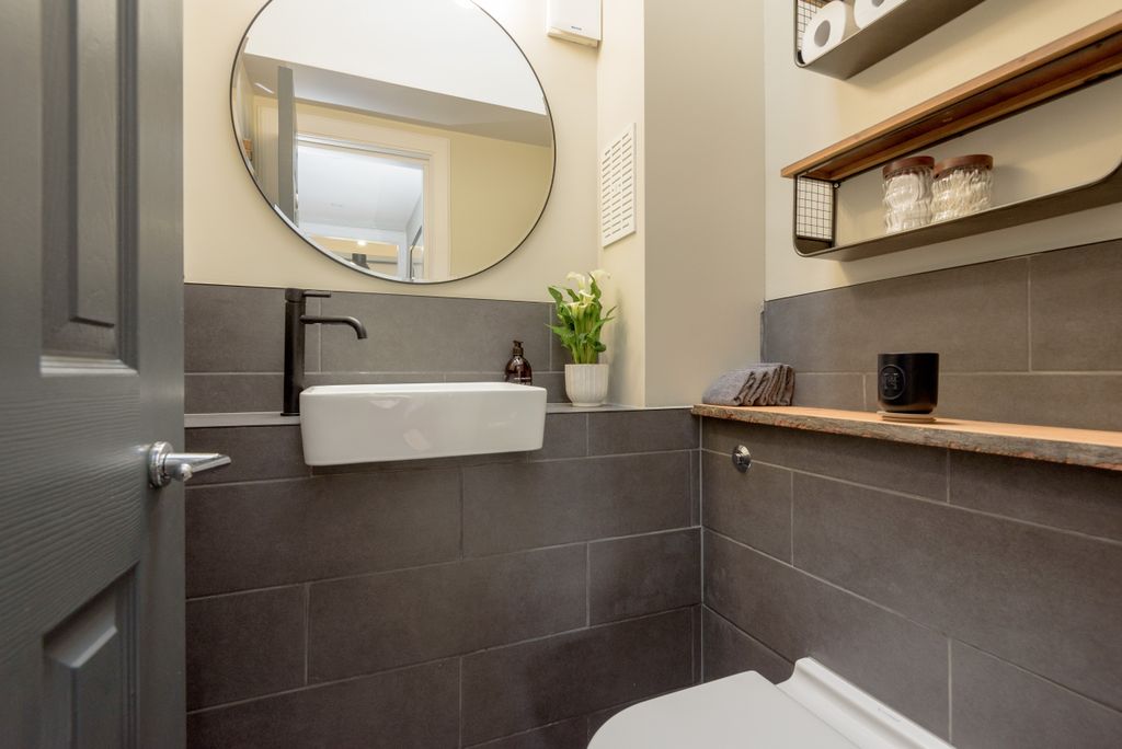 Additional image 7 of 3 bed town house for sale1 Kirk View, Law Road, North Berwick, East Lothian EH39