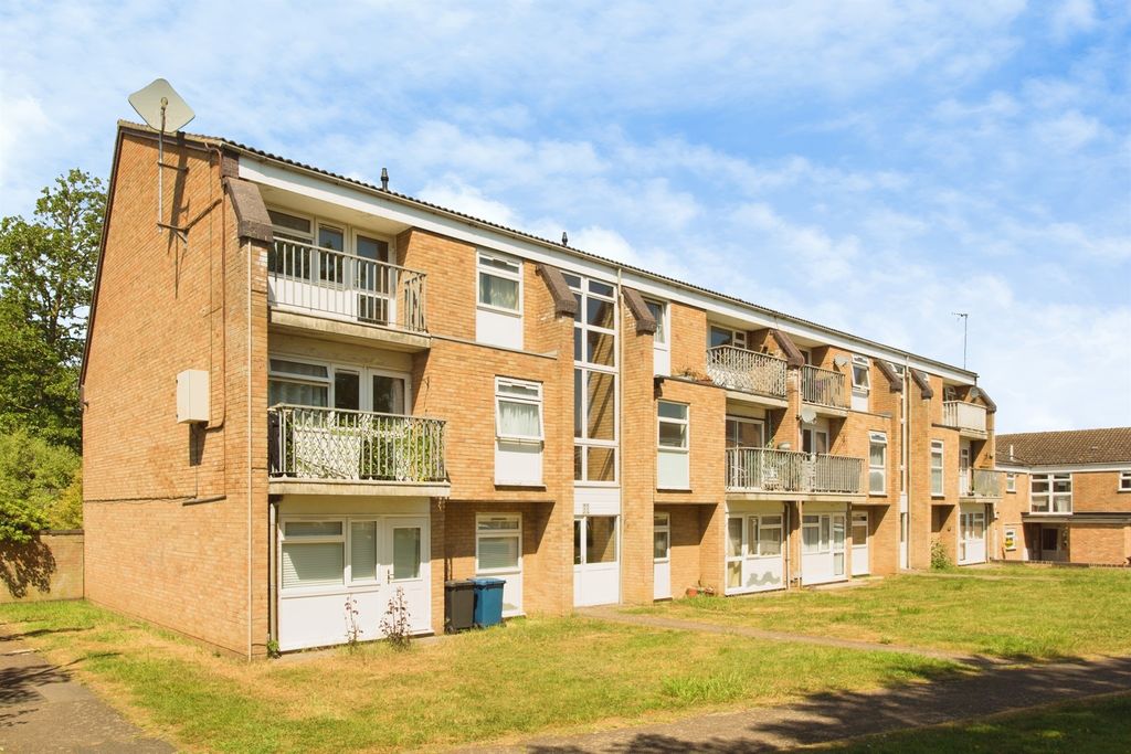2 bed flat for saleGeorge Lambton Avenue, Newmarket CB8