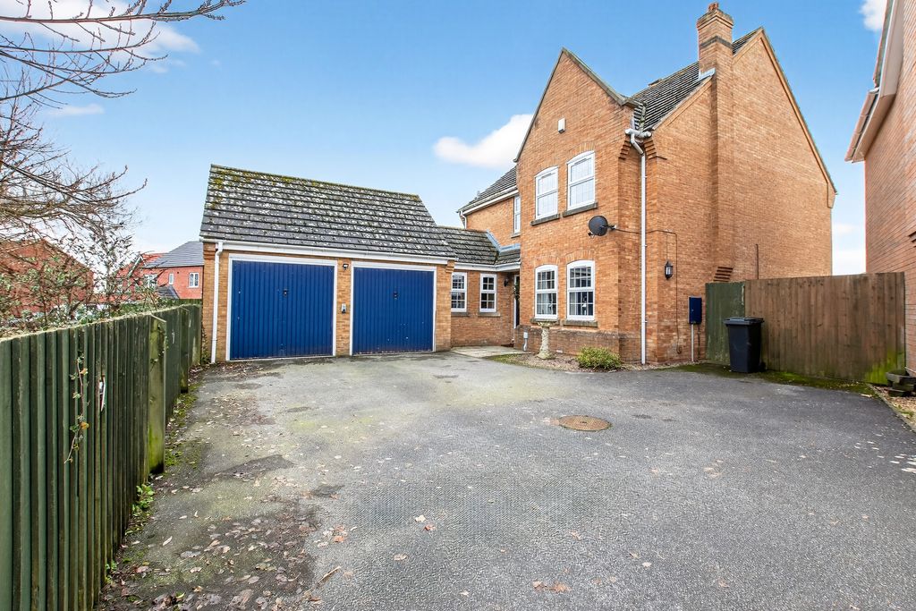4 bed detached house for saleStutte Close, Louth LN11