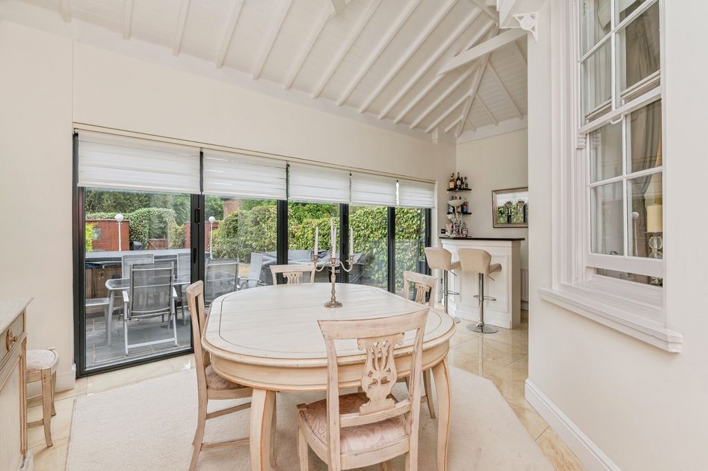 Additional image 15 of 2 bed terraced house for saleHigh Street, Ongar, Essex CM5