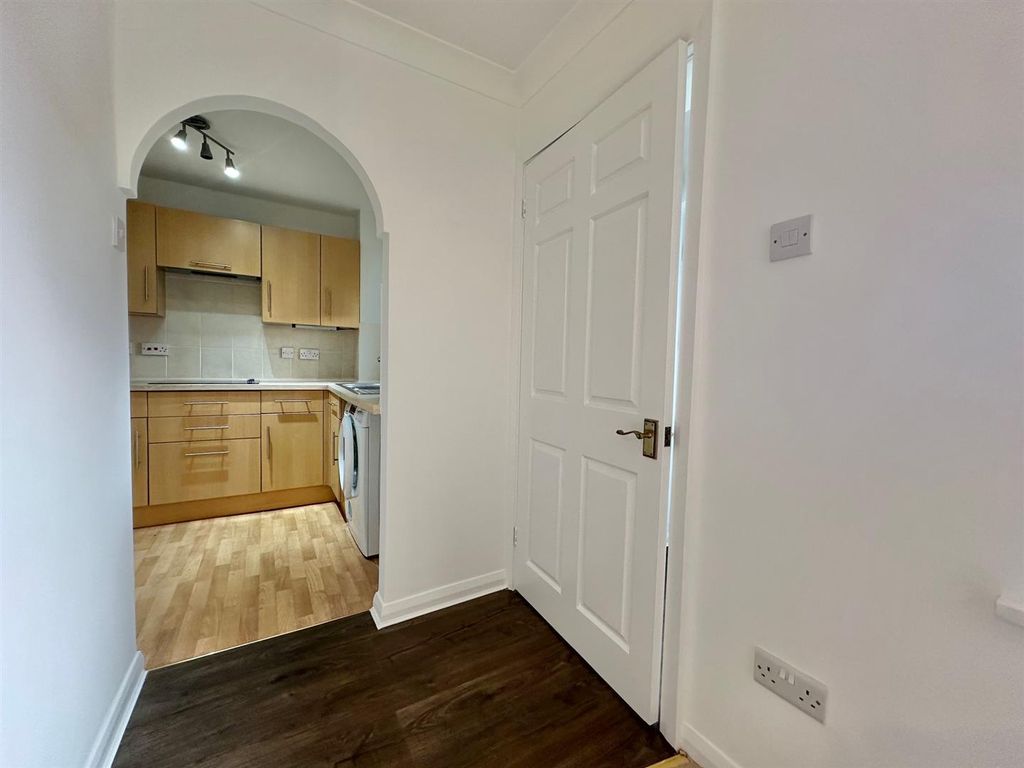 Additional image 7 of 2 bed flat for saleYew Tree Drive, Nantwich, Cheshire CW5