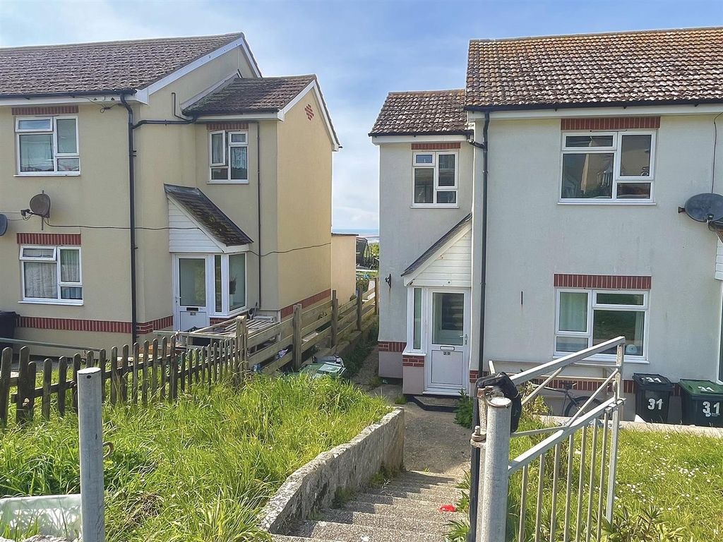 2 bed flat for saleCoronation Road, Portland DT5