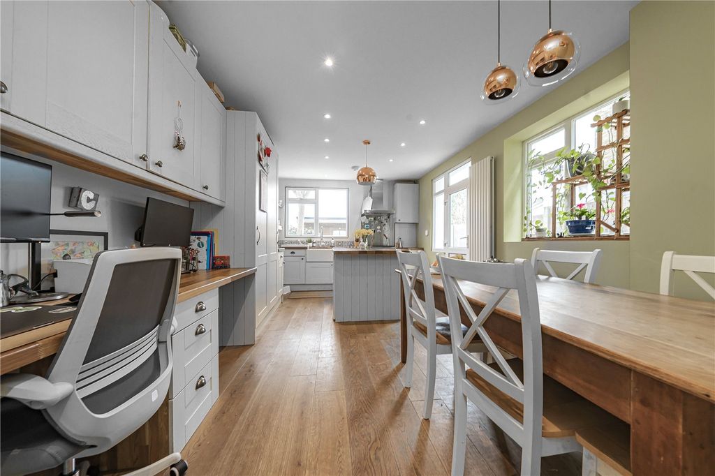 Additional image 9 of 3 bed flat for saleKingston Road, New Malden KT3