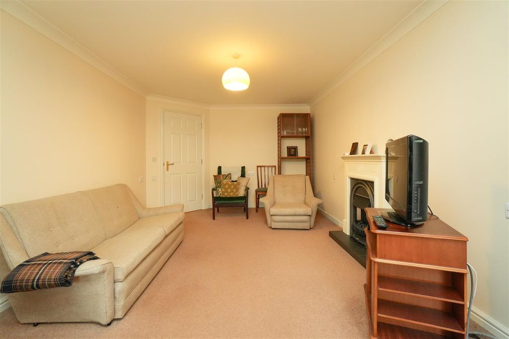 Additional image 9 of 1 bed property for saleBelfry Court, The Village, Wigginton, York YO32