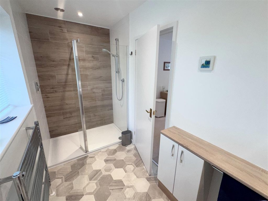 Additional image 17 of 5 bed detached house for saleAndover Road, Newbury RG14