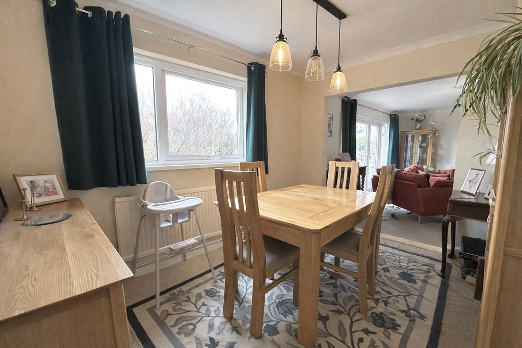 Additional image 7 of 3 bed bungalow for saleCamuset Close, Milford Haven, Dyfed SA73