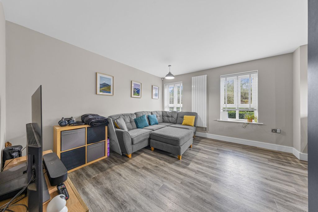Additional image 7 of 2 bed flat for saleConquerors Way, Northampton NN5