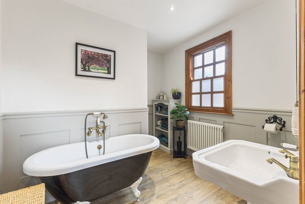 Additional image 23 of 4 bed detached house for saleCastle Cottage, Spink Lane, Pontefract WF8