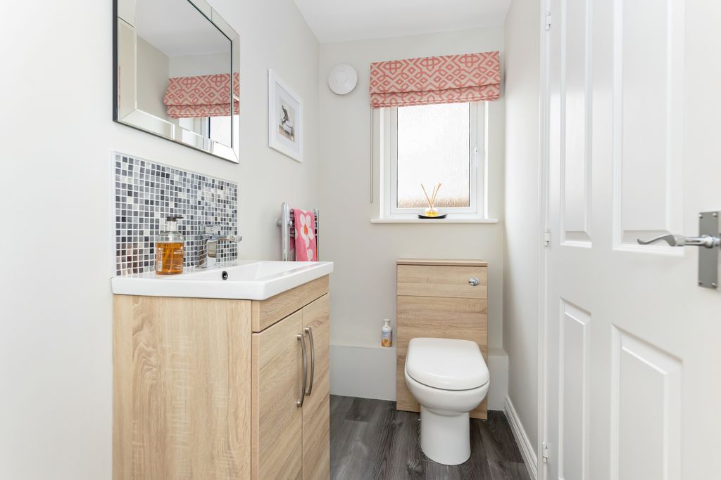 Additional image 8 of 4 bed detached house for sale4 Corby Craig Crescent, Bilston, Roslin EH25