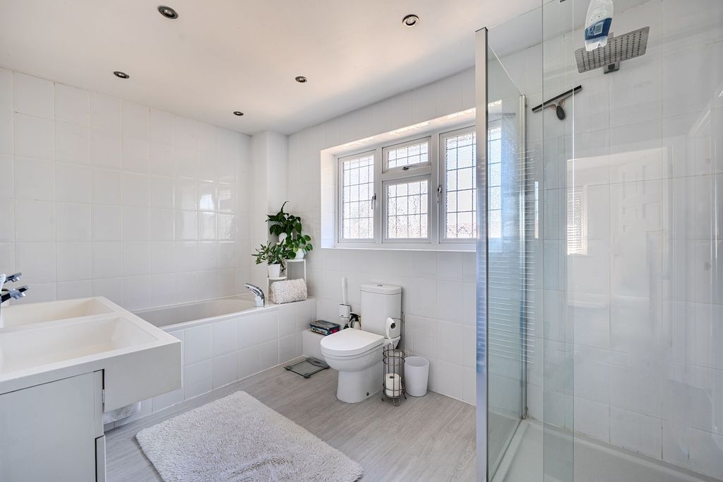Additional image 8 of 3 bed detached house for saleHarriotts Lane, Ashtead KT21