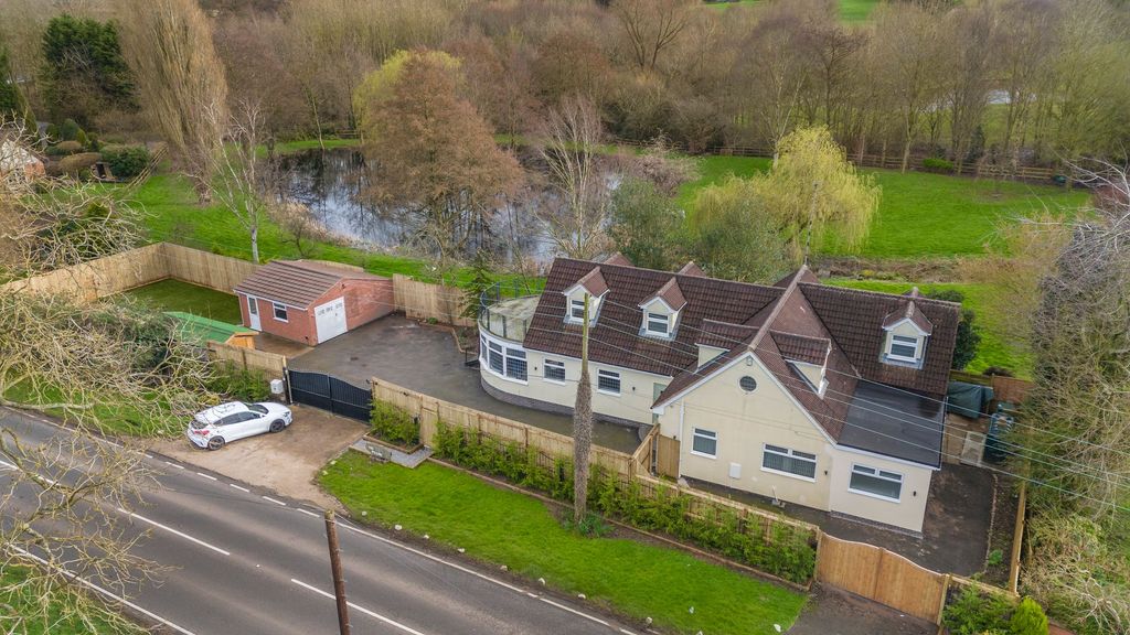 Additional image 34 of 5 bed detached house for saleLutterworth Road, Nuneaton CV11