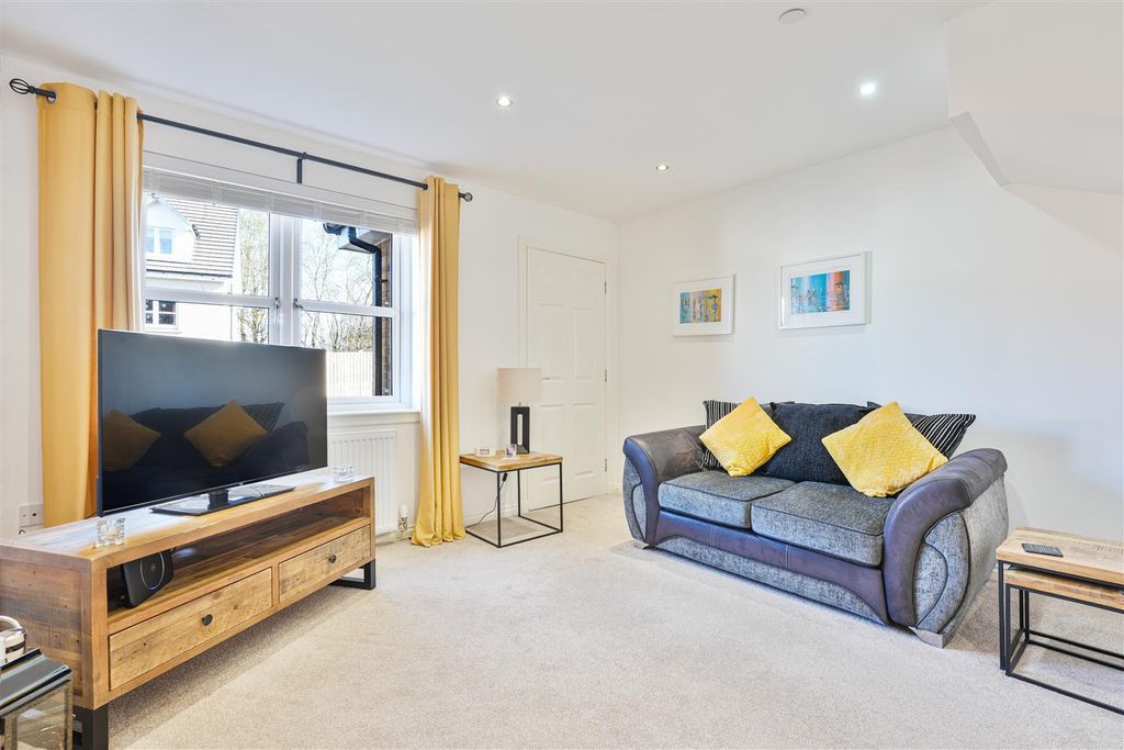 Additional image 6 of 4 bed semi-detached house for saleCleghorn Lea, Lanark ML11