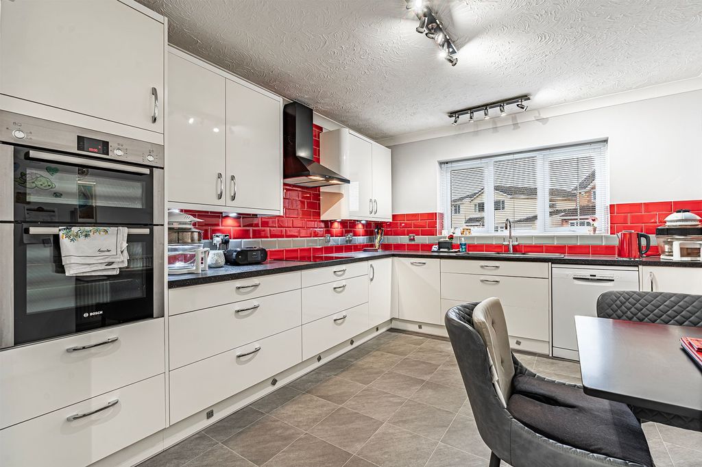Additional image 9 of 4 bed detached house for saleHeol Glan Elai, Pontyclun CF72