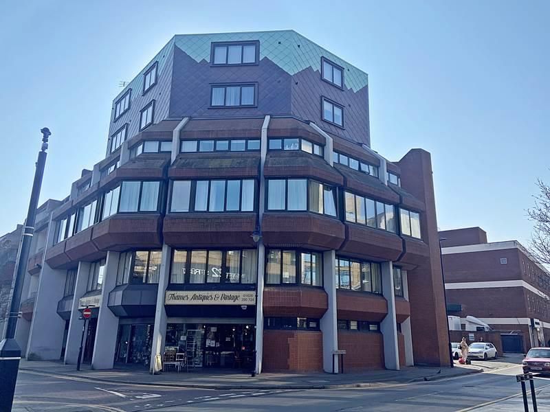6 bed flat for sale19- 23 Market Street, Maidenhead SL6