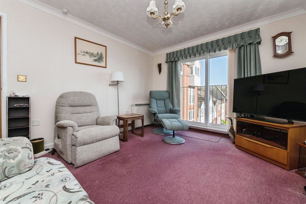Additional image 4 of 2 bed flat for saleAnning Road, Lyme Regis DT7