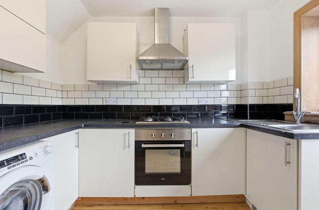 Additional image 5 of 3 bed semi-detached house for saleArdvreck Place, Carron, Falkirk FK2