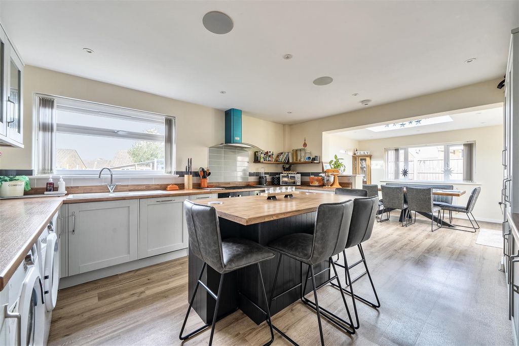Additional image 3 of 3 bed detached bungalow for saleAshfield Park, Martock TA12