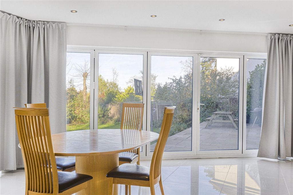 Additional image 7 of 5 bed detached house for saleWestwood Close, Potters Bar, Hertfordshire EN6