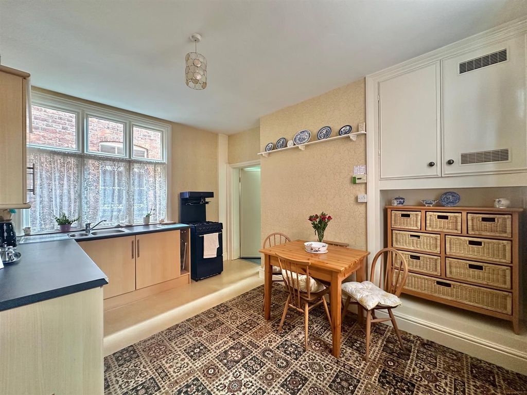 Additional image 11 of 4 bed flat for saleWellington Road, Nantwich, Cheshire CW5