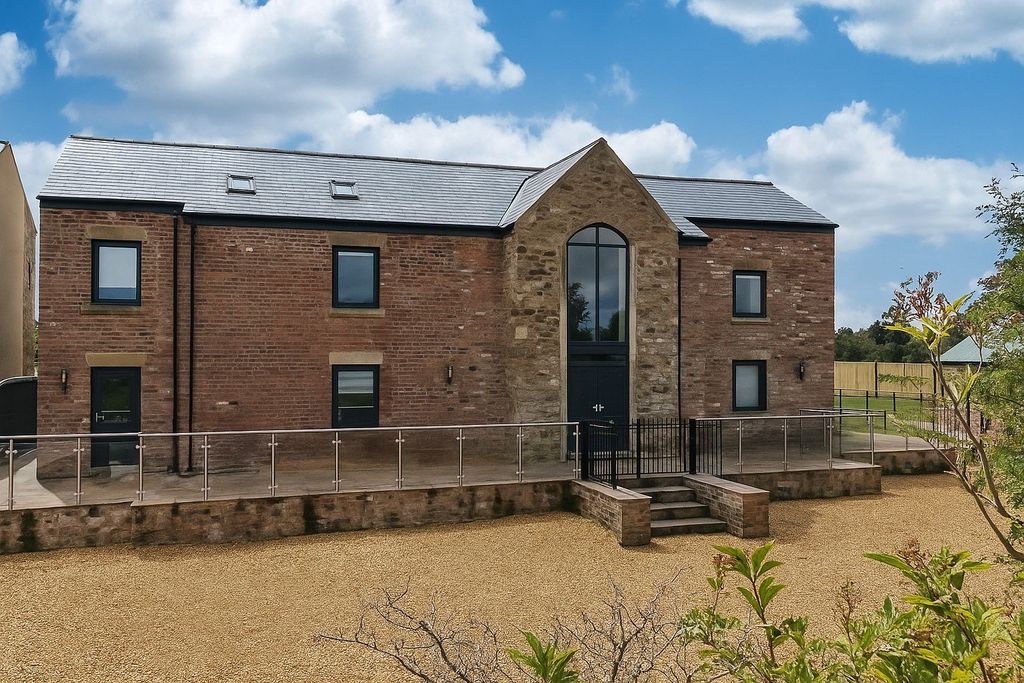 5 bed detached house for salePreston Road, Catforth PR4